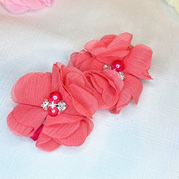 Vinobow Flower Soft Hair Bow with Faux Pearls and Rhinestones Set of 40 - Picture 2 of 10